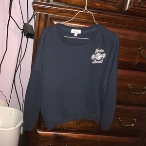 long sleeve sweatshirt size XL in kids.